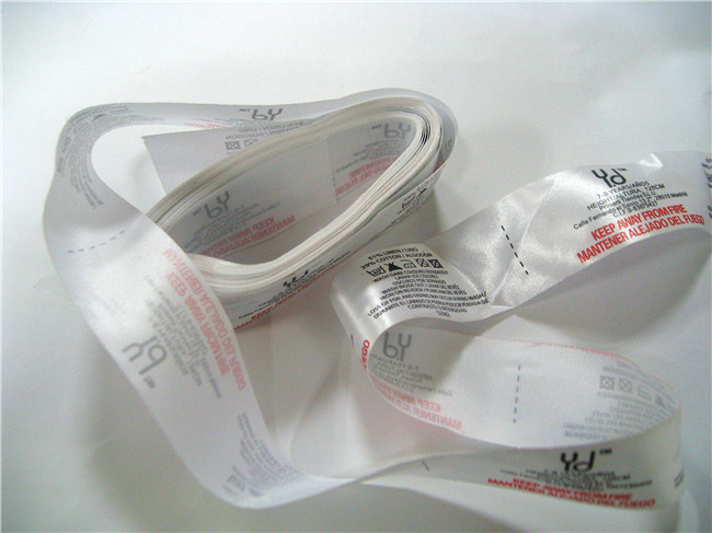 Ribbon textile label